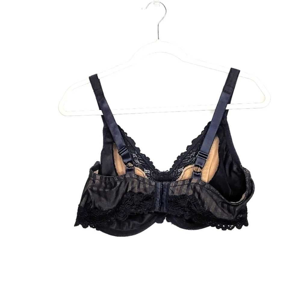 Mod n movement black, underwire bra. 42DDD.